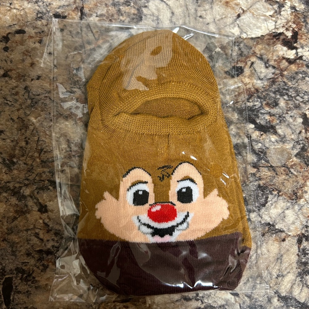 Disney Dale no show socks